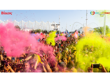 Στο Colourday Festival ξεδιψάμε με Βίκος! Στο Colourday Festival ξεδιψάμε με Βίκος!